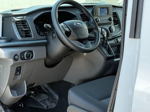 New 2025 Ford Transit 250 148 Medium Roof image 7