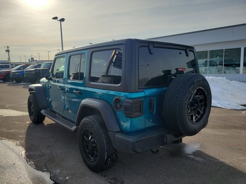 Used 2019 Jeep Wrangler Unlimited Sport S image 3
