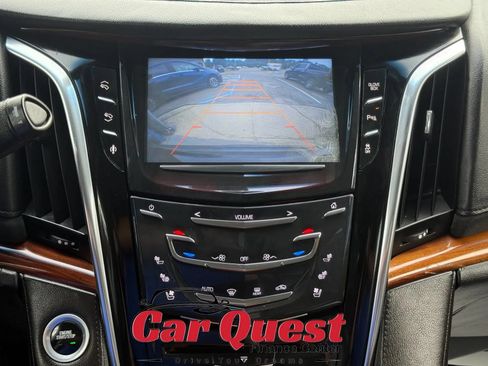 Used 2015 Cadillac Escalade ESV 2WD image 33