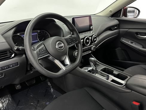 Used 2024 Nissan Sentra SV image 8