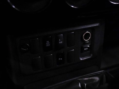 Used 2007 Toyota FJ Cruiser 4WD image 24