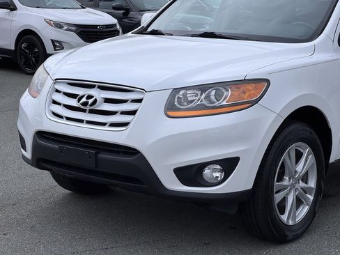 Used 2011 Hyundai Santa Fe Limited image 32