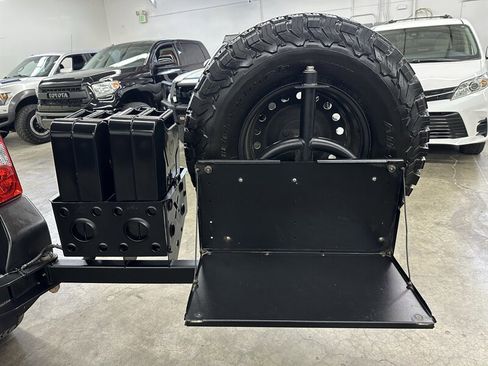 Used 2015 Nissan Xterra PRO-4X w/ Pro-4x Leather Package image 8