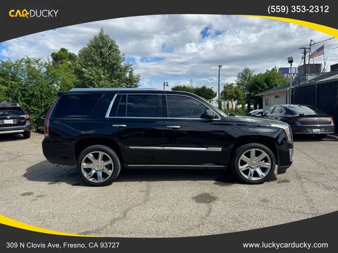 Used 2015 Cadillac Escalade Premium image 4