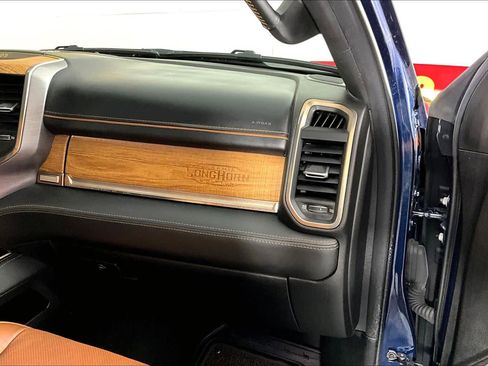 Used 2019 RAM 1500 Limited image 17