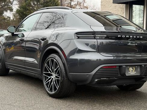 Used 2024 Porsche Macan 4 Electric AWD/4WD image 4