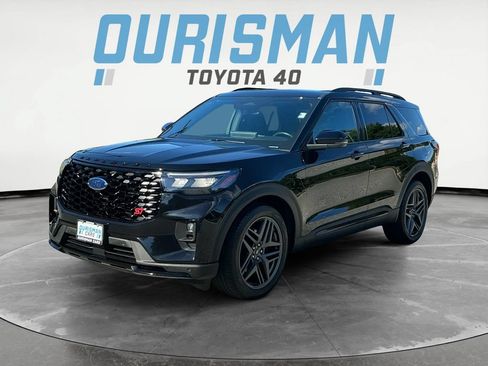 Used 2025 Ford Explorer ST AWD/4WD image 3