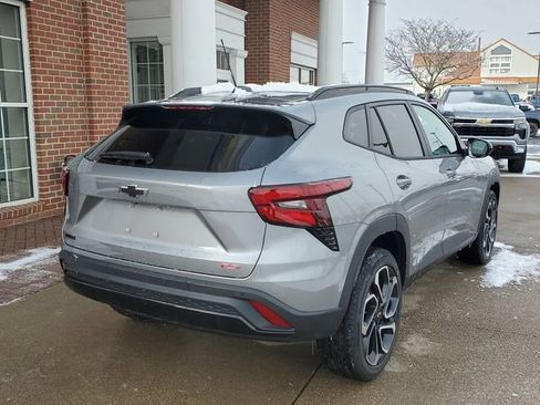 New 2025 Chevrolet Trax RS w/ Sunroof Package image 5