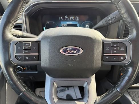 Used 2023 Ford F250 Lariat w/ Sport Appearance Package image 15