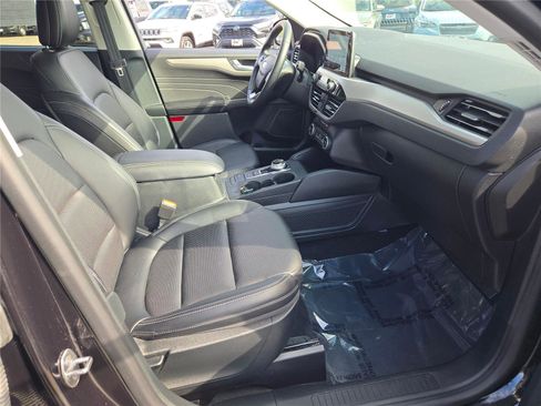 Used 2021 Ford Escape SEL image 7