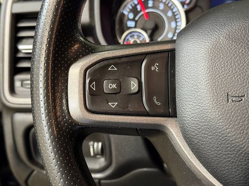 Used 2024 RAM 2500 Tradesman w/ Chrome Appearance Group image 32