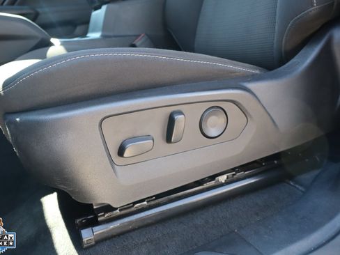 Used 2023 Chevrolet Colorado LT w/ LT Convenience Package II RWD image 13
