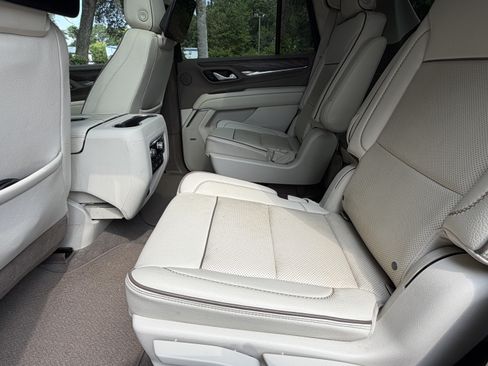 Used 2021 GMC Yukon Denali w/ Denali Ultimate Package AWD/4WD image 33
