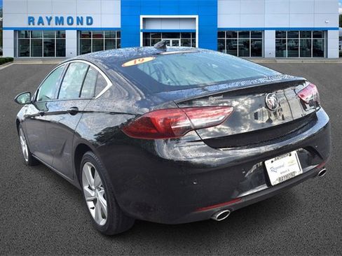 Used 2019 Buick Regal Preferred w/ Sights and Sounds Package image 5