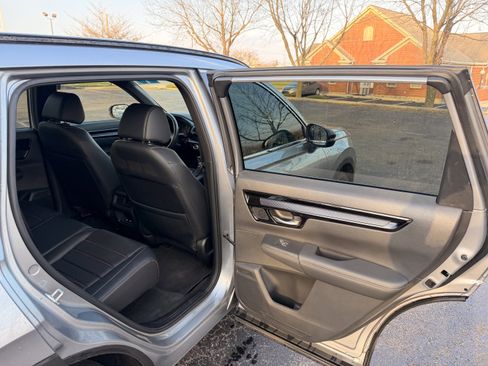Used 2023 Honda CR-V Sport Touring image 14