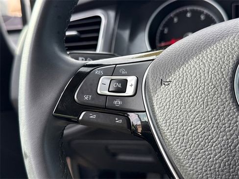 Used 2020 Volkswagen Golf 4-Door image 28