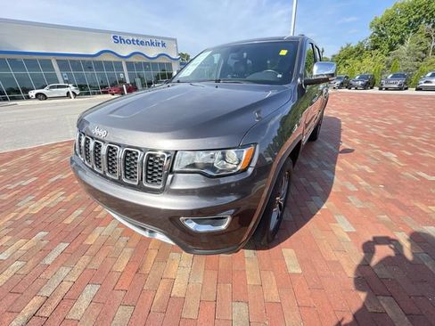 Used 2021 Jeep Grand Cherokee Limited w/ Sun & Sound Group AWD/4WD image 26
