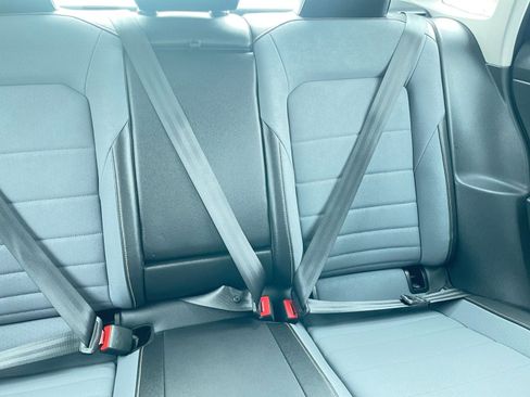 Used 2025 Volkswagen Jetta SE image 37