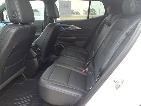 New 2025 Chevrolet Equinox EV LT w/ Convenience Package II FWD image 13