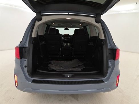 Used 2025 Honda Odyssey Touring image 17