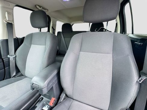 Used 2015 Jeep Patriot Latitude w/ Sun/Sound Group AWD/4WD image 18