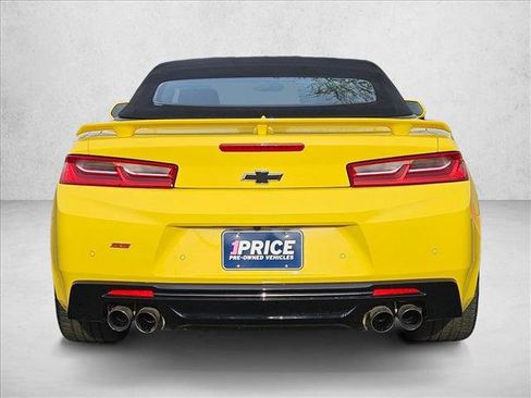 Used 2017 Chevrolet Camaro SS image 7