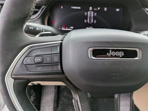 New 2026 Jeep Grand Cherokee Limited image 17