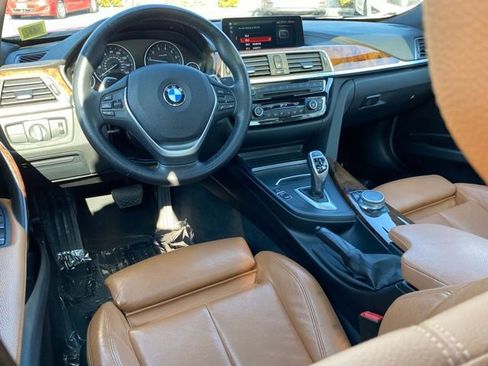 Used 2018 BMW 330i xDrive Sedan w/ Convenience Package image 22