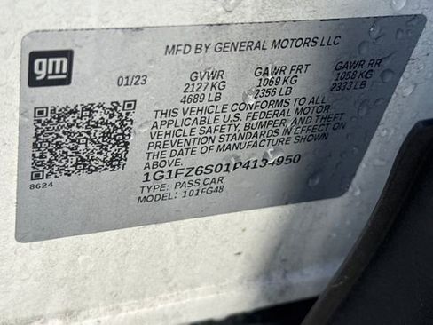 Used 2023 Chevrolet Bolt EUV Premier w/ Sun & Sound Package image 53