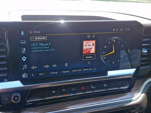 Used 2025 Chevrolet Silverado 1500 LT AWD/4WD image 17