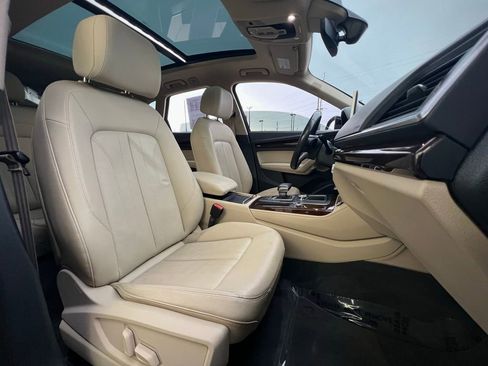 Used 2019 Audi Q5 Prestige w/ Prestige Package image 30