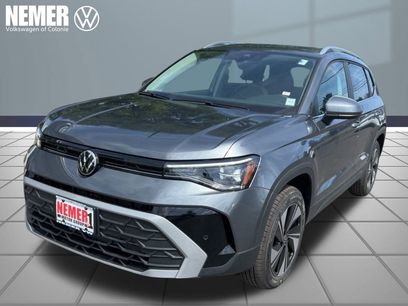 New 2025 Volkswagen Taos SE