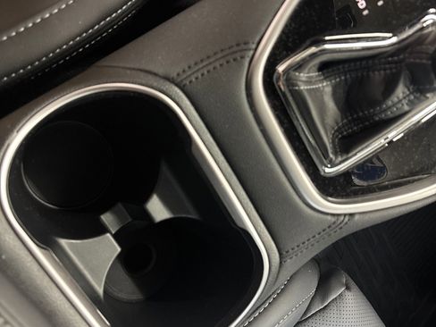 Certified 2025 Subaru Outback Limited image 24