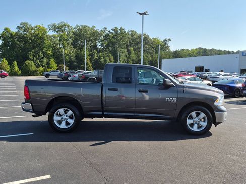 Used 2024 RAM 1500 Classic SLT AWD/4WD image 2