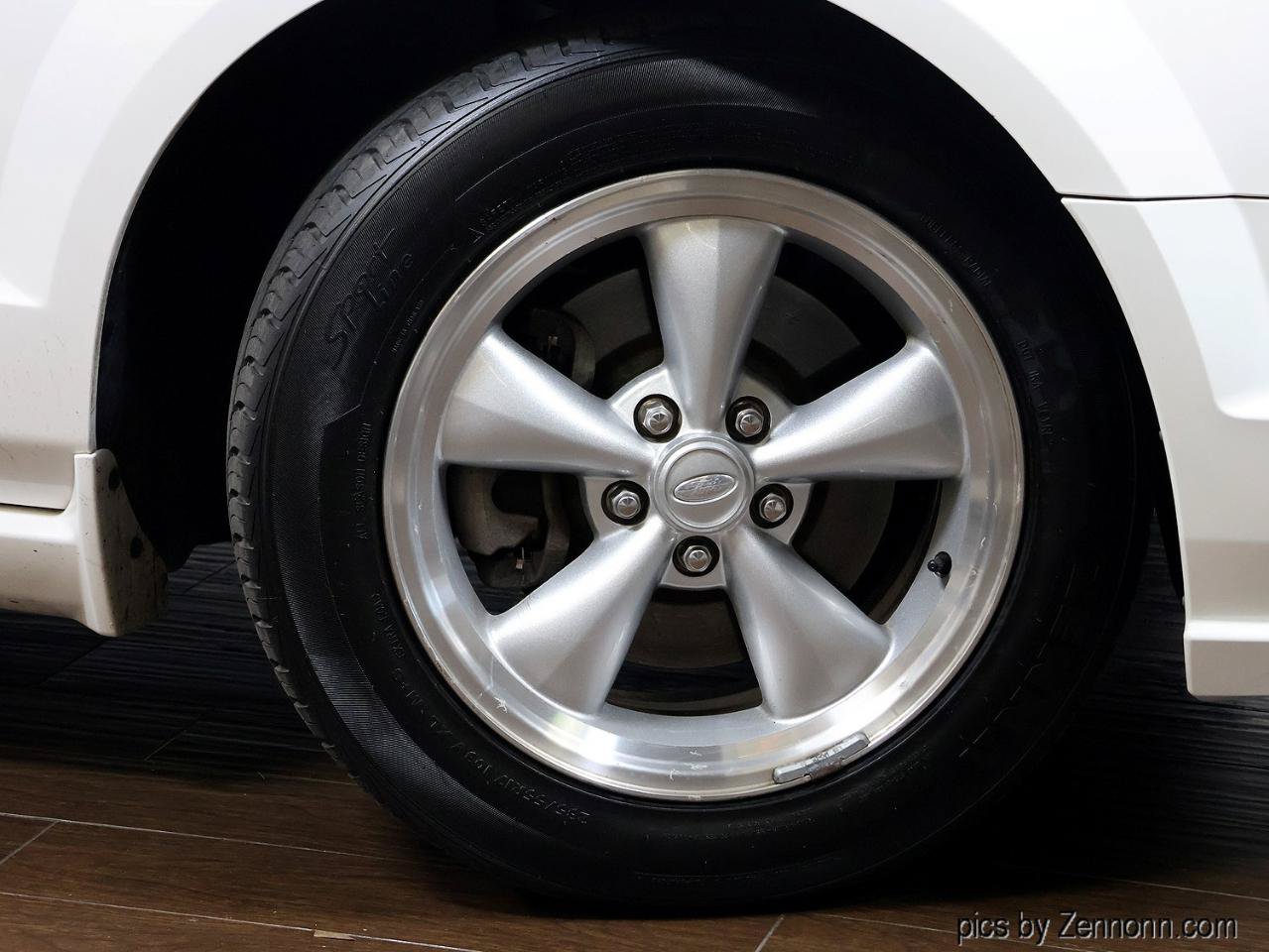 Used 2007 Ford Mustang GT RWD image 4