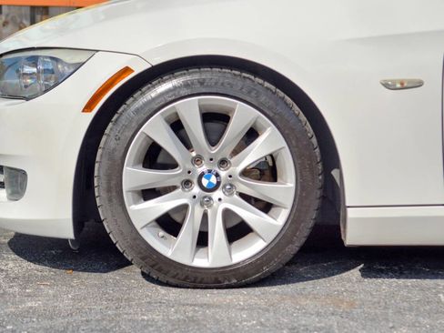 Used 2012 BMW 328i Convertible image 12