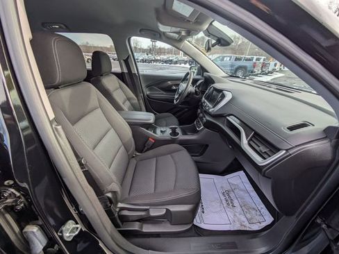 Used 2023 GMC Terrain SLE w/ Driver Convenience Package image 35