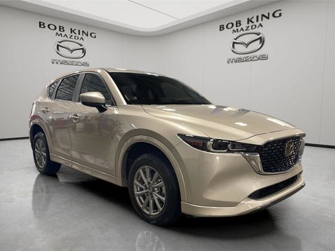 Used 2025 MAZDA CX-5 AWD 2.5 S w/ Preferred Package image 7