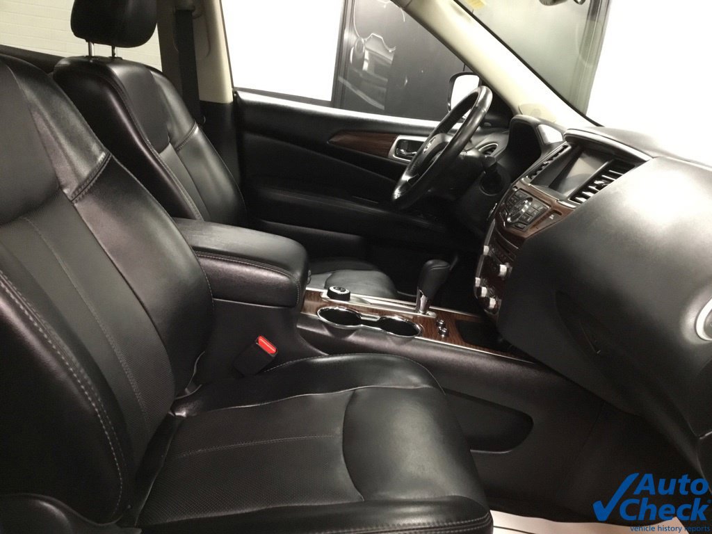 Used 2020 Nissan Pathfinder Platinum AWD/4WD image 42