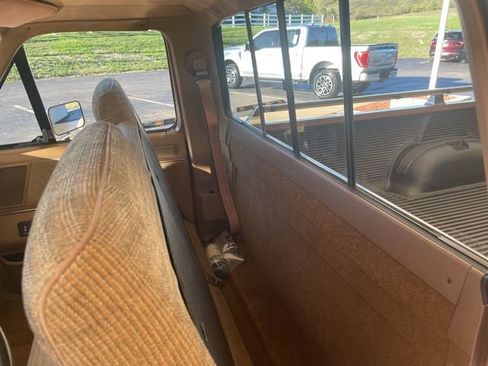Used 1990 Ford F150 2WD Regular Cab image 21