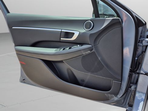 New 2026 Hyundai Sonata SEL FWD image 22