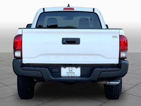 Used 2022 Toyota Tacoma SR RWD image 5