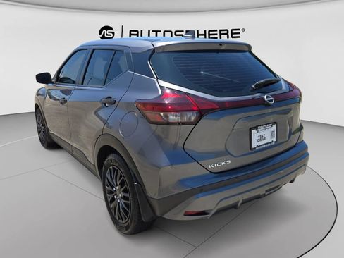 Used 2022 Nissan Kicks S FWD image 6