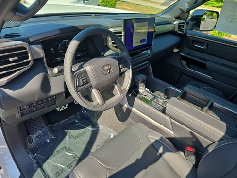 New 2026 Toyota Tundra Limited AWD/4WD image 15
