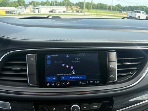 Used 2022 Buick Enclave Premium FWD image 21