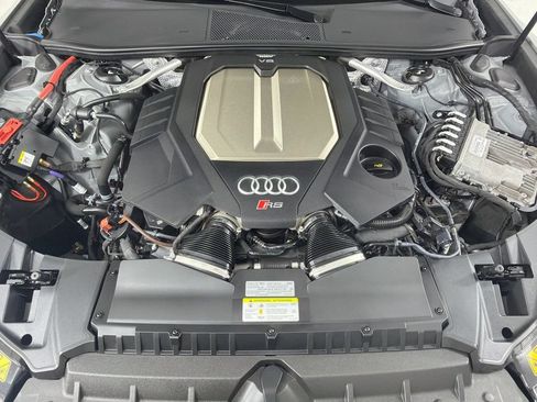 Certified 2022 Audi RS 6 w/ Executive Package AWD/4WD image 32