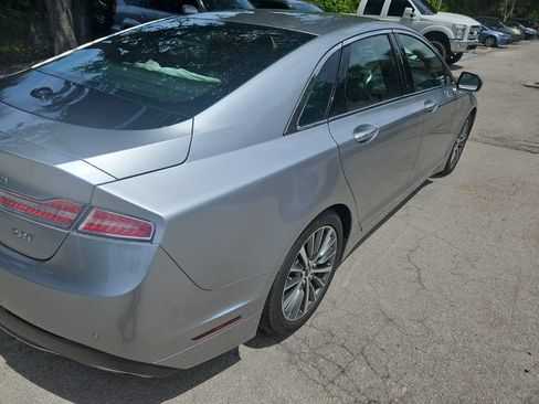Used 2020 Lincoln MKZ FWD image 8
