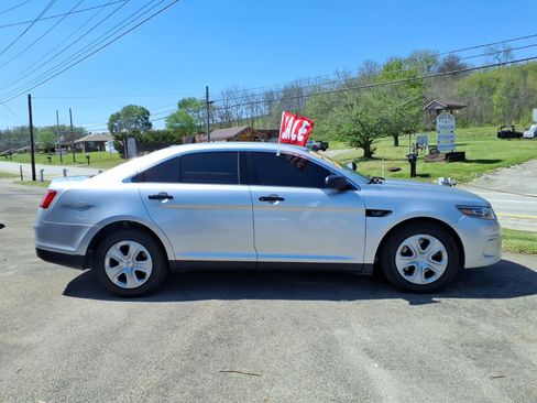 Used 2018 Ford Taurus Police Interceptor w/ Ready For The Road Package AWD/4WD image 2