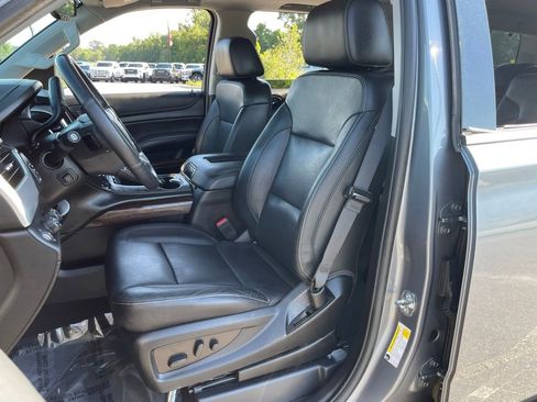 Used 2020 GMC Yukon XL SLT AWD/4WD image 30