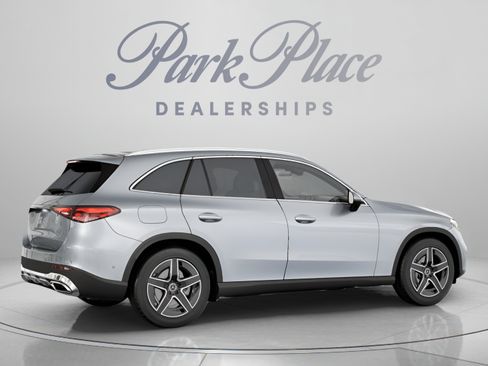 Used 2026 Mercedes-Benz GLC 300 image 23